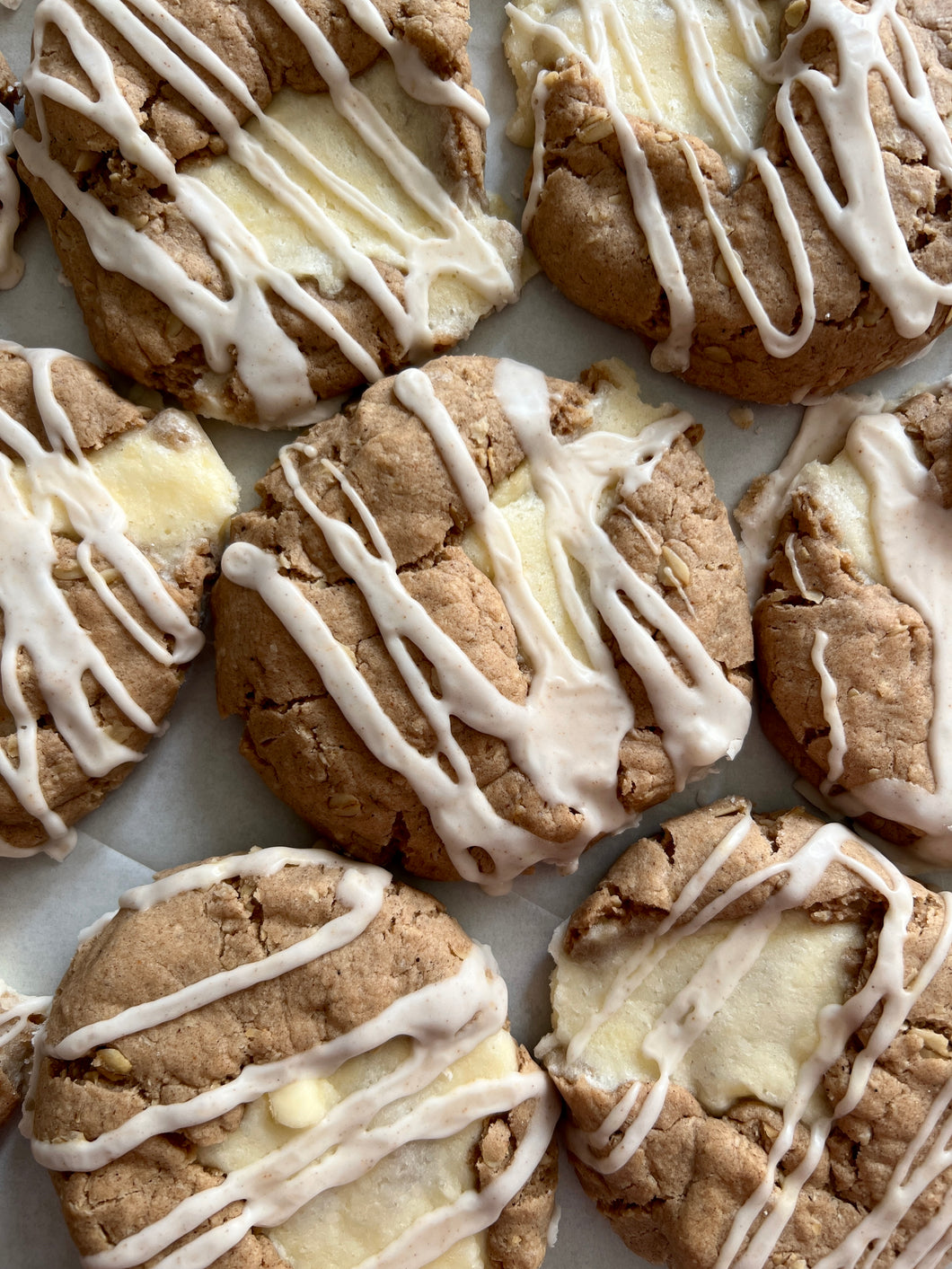 Cinnamon Apple Oatmeal Cream Pie